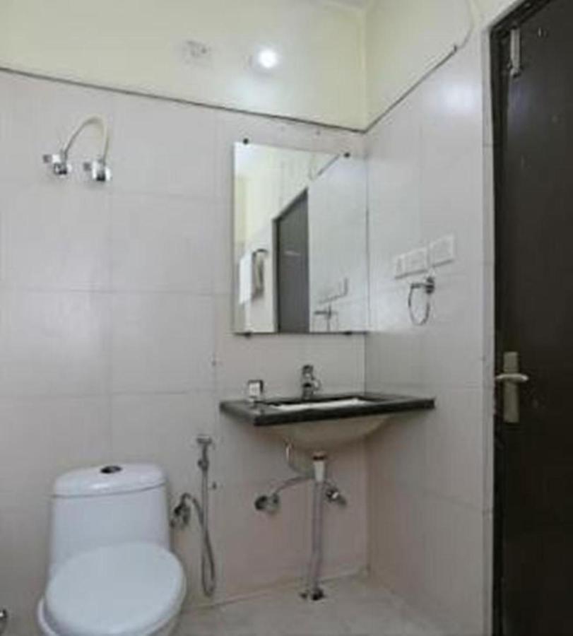 Hotel Inn Noida Luaran gambar