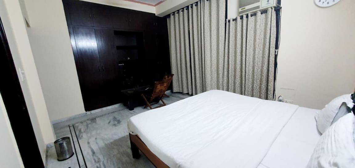 Hotel Inn Noida Luaran gambar
